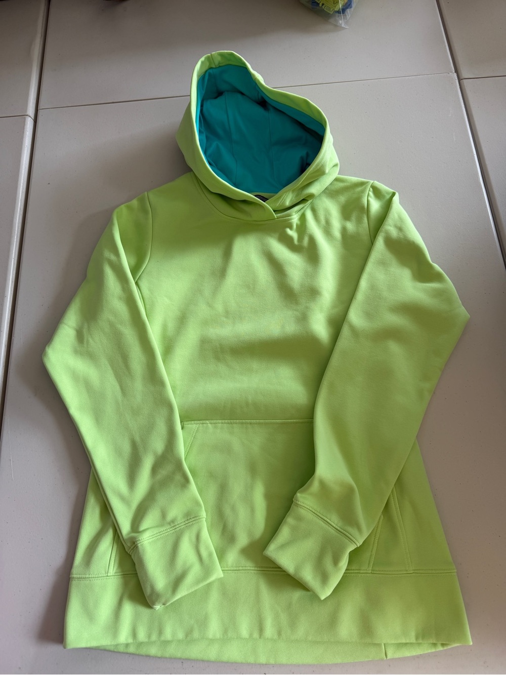 Women’s med North Face hoodie
